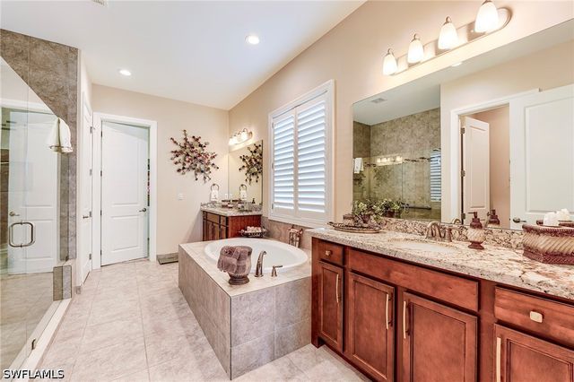 9263 Glenforest DR, Naples, FL 34120