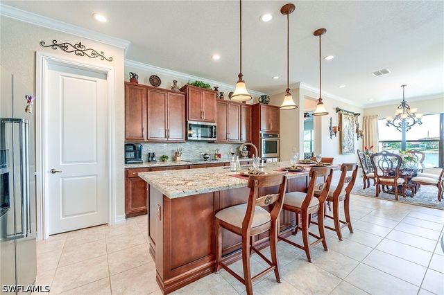 9263 Glenforest DR, Naples, FL 34120