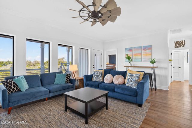 381 E Fourth Street, Ocean Isle Beach, NC 28469