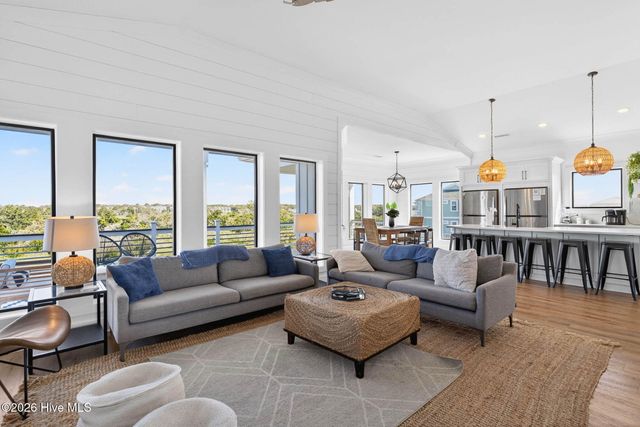 381 E Fourth Street, Ocean Isle Beach, NC 28469