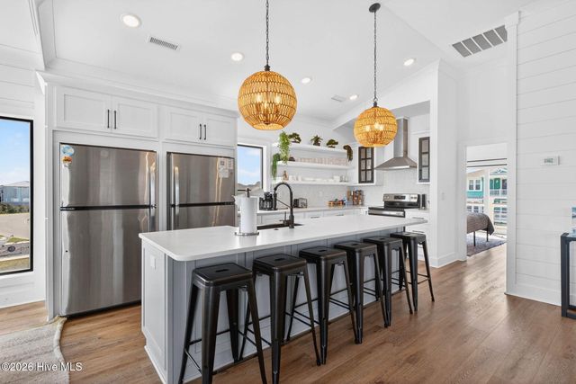 381 E Fourth Street, Ocean Isle Beach, NC 28469