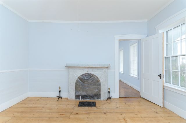 35 Bacon Street, Warren, MA 01083