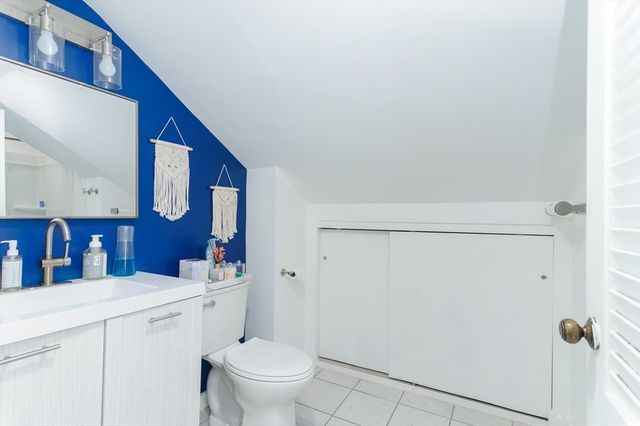 35 Bacon Street, Warren, MA 01083