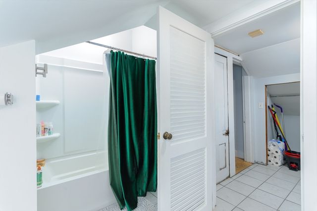 35 Bacon Street, Warren, MA 01083