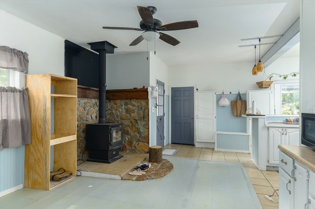 35 Bacon Street, Warren, MA 01083