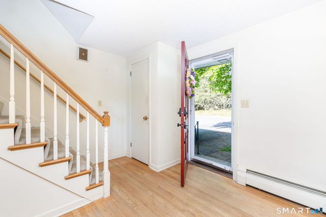146 Victoria Road, New Britain, CT 06052
