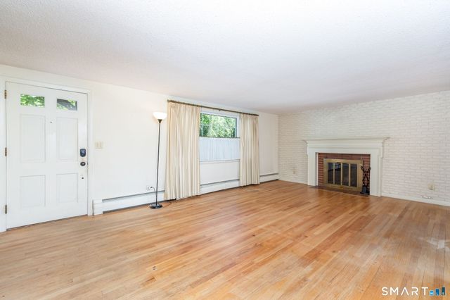 146 Victoria Road, New Britain, CT 06052