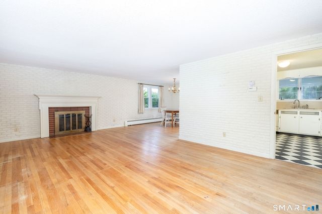 146 Victoria Road, New Britain, CT 06052