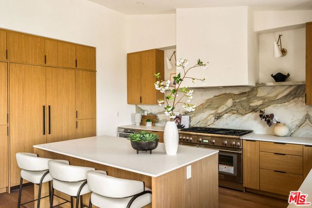 2536 Medlow Avenue, Los Angeles, CA 90041