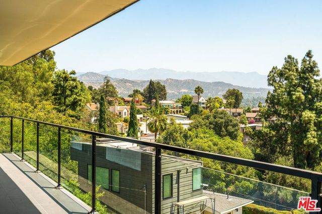 2536 Medlow Avenue, Los Angeles, CA 90041