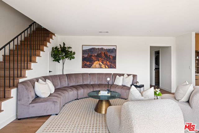 2536 Medlow Avenue, Los Angeles, CA 90041