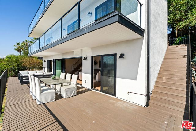 2536 Medlow Avenue, Los Angeles, CA 90041