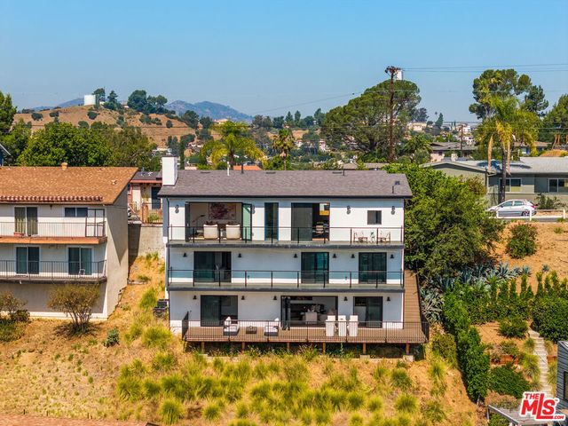 2536 Medlow Avenue, Los Angeles, CA 90041