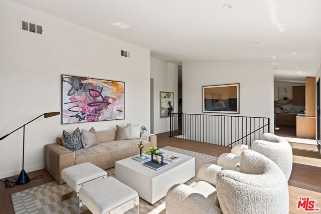 2536 Medlow Avenue, Los Angeles, CA 90041