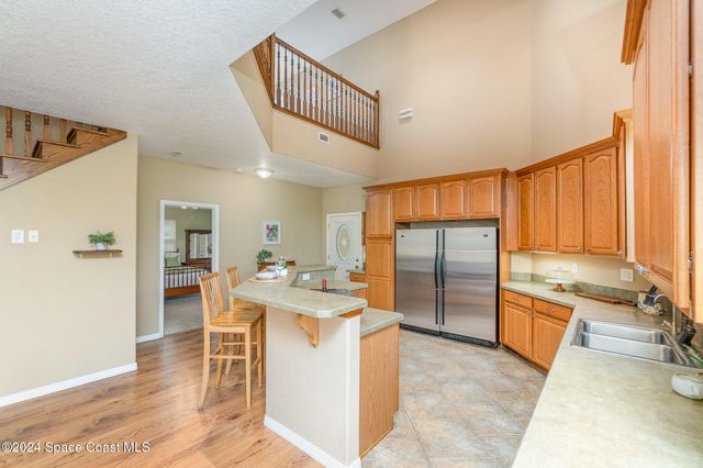 2885 Foxglove Avenue SW, Palm Bay, FL 32908