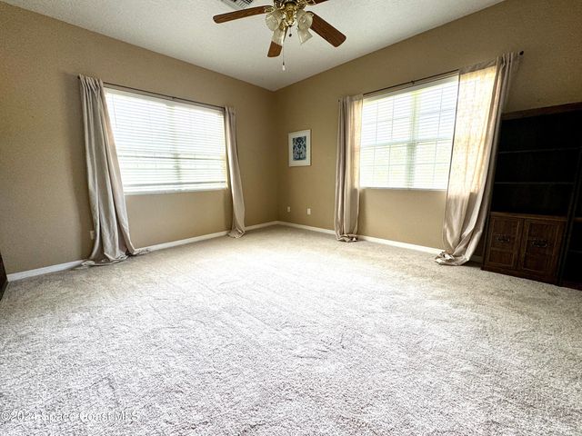 2885 Foxglove Avenue SW, Palm Bay, FL 32908