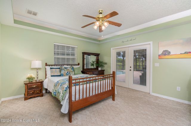 2885 Foxglove Avenue SW, Palm Bay, FL 32908