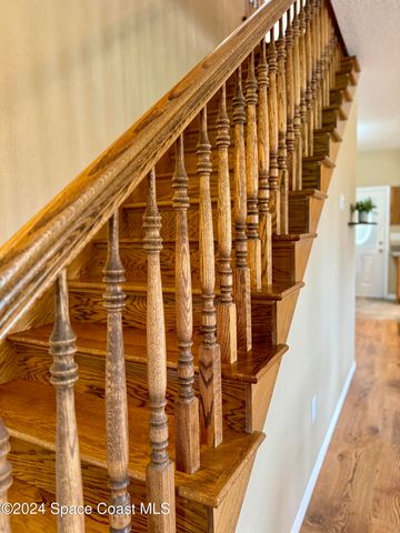 2885 Foxglove Avenue SW, Palm Bay, FL 32908