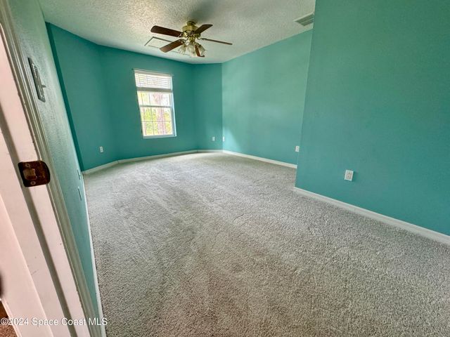 2885 Foxglove Avenue SW, Palm Bay, FL 32908