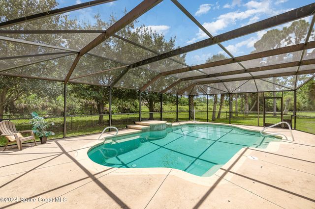 2885 Foxglove Avenue SW, Palm Bay, FL 32908