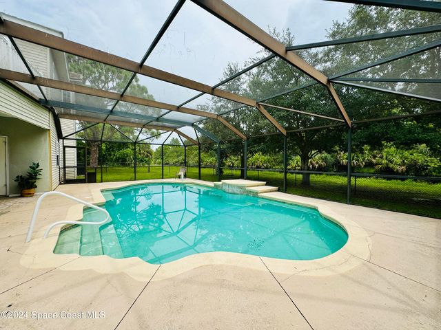 2885 Foxglove Avenue SW, Palm Bay, FL 32908