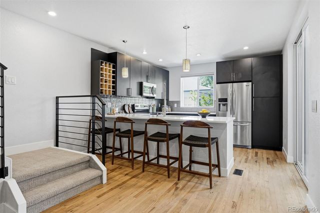 8150 W 10th Avenue, Lakewood, CO 80214