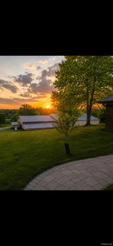 3200 E Bayliss Drive E, Oxford Charter Township, MI 48371