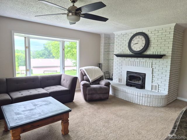 3200 E Bayliss Drive E, Oxford Charter Township, MI 48371