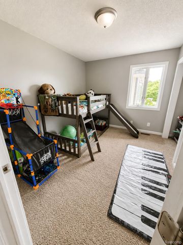 3200 E Bayliss Drive E, Oxford Charter Township, MI 48371