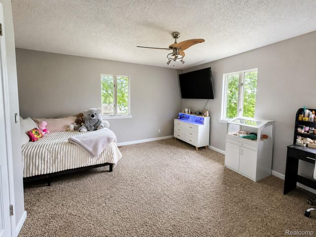 3200 E Bayliss Drive E, Oxford Charter Township, MI 48371