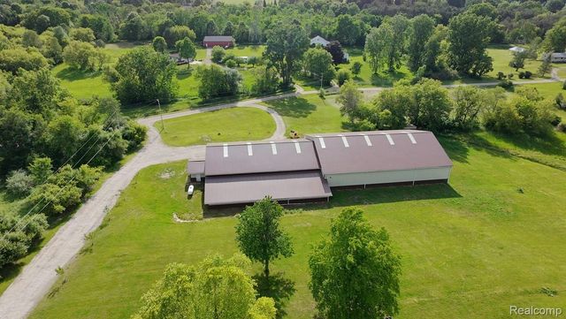3200 E Bayliss Drive E, Oxford Charter Township, MI 48371