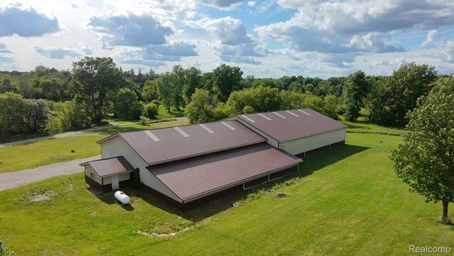 3200 E Bayliss Drive E, Oxford Charter Township, MI 48371