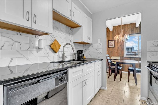 364 S Ironton Street 424, Aurora, CO 80012