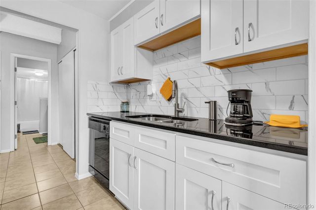 364 S Ironton Street 424, Aurora, CO 80012