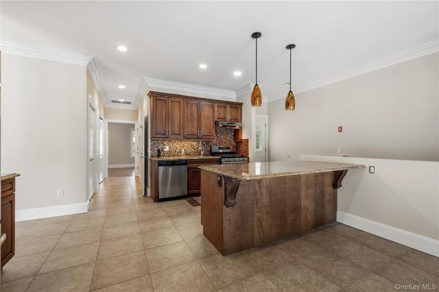 68 Maple Avenue, Bethpage, NY 11714