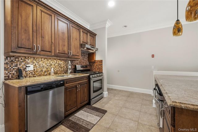 68 Maple Avenue, Bethpage, NY 11714