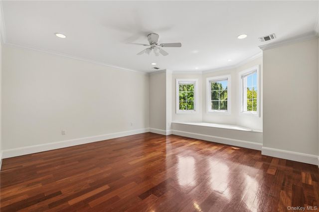68 Maple Avenue, Bethpage, NY 11714
