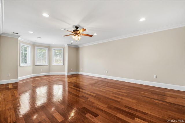 68 Maple Avenue, Bethpage, NY 11714