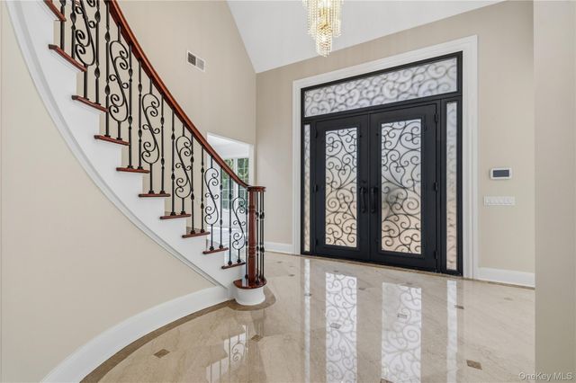 68 Maple Avenue, Bethpage, NY 11714
