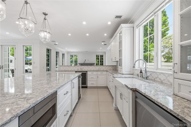 68 Maple Avenue, Bethpage, NY 11714