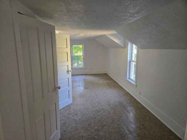 24195 Third Avenue, Mattawan, MI 49071