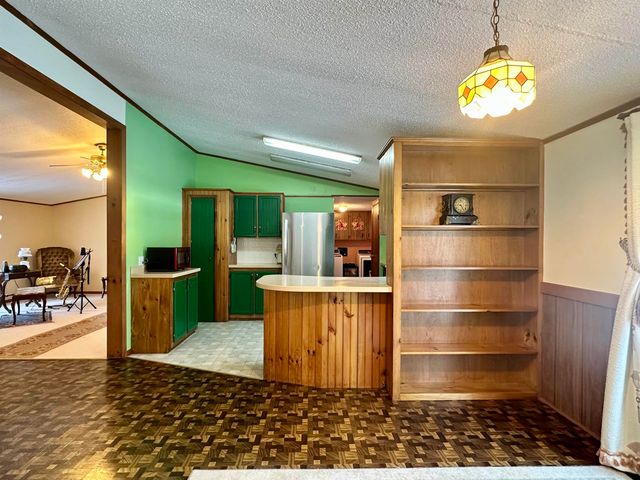 133 Otter View Drive, Clarendon, VT 05759