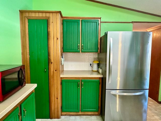 133 Otter View Drive, Clarendon, VT 05759