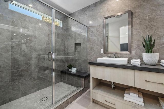 2856 Avella Circle, San Diego, CA 92108