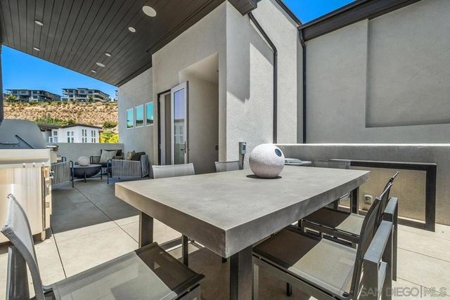 2856 Avella Circle, San Diego, CA 92108