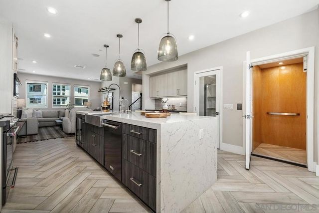 2856 Avella Circle, San Diego, CA 92108