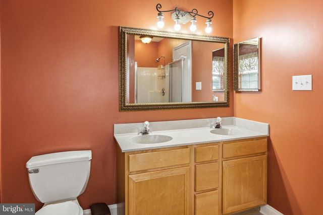 15 VALLEY FORGE DR, Woolwich Township, NJ 08085