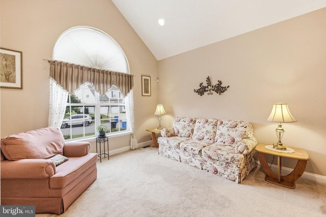 15 VALLEY FORGE DR, Woolwich Township, NJ 08085