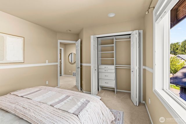 1409 271st Place SE, Sammamish, WA 98075