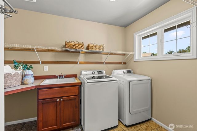1409 271st Place SE, Sammamish, WA 98075